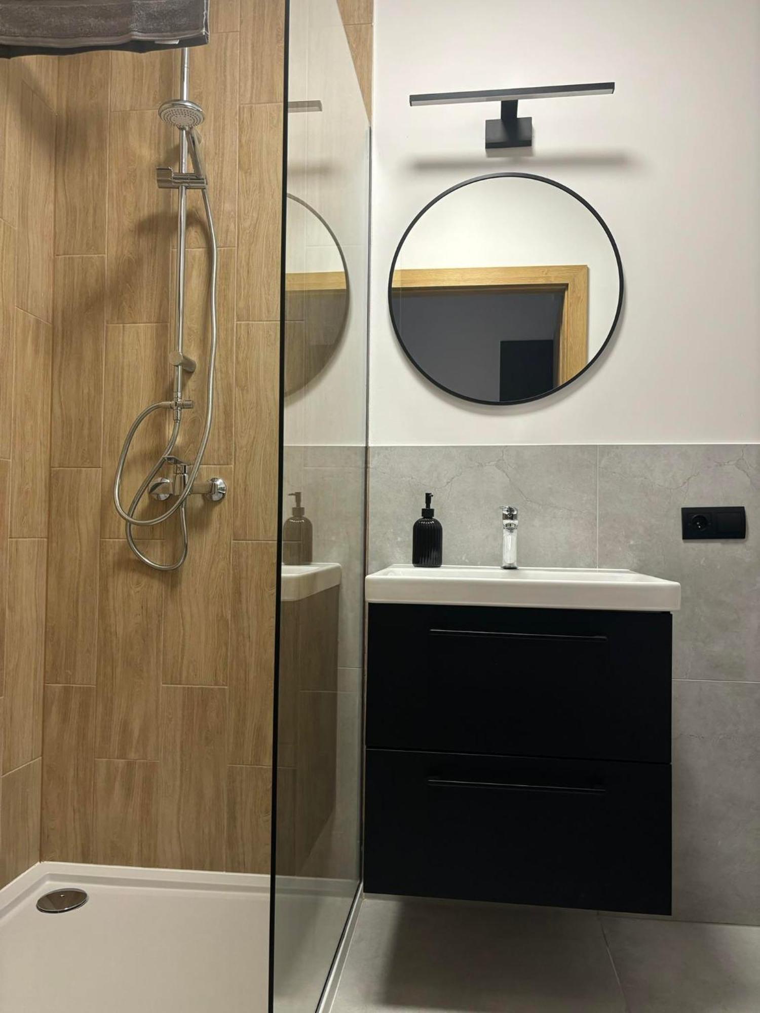 Apartament Black Pasłęk المظهر الخارجي الصورة